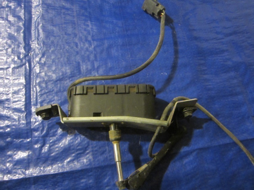 Volvo S60 V70 XC70 HEADLIGHT WIPER MOTOR 0390206219 8620959 Used